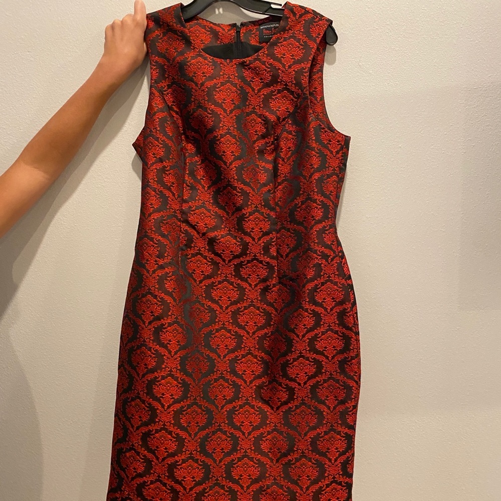 Dress: Banana Republic L’Wren Scott Collection.